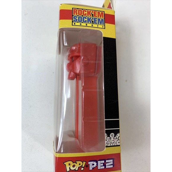 Funko POP! PEZ Candy Dispenser - Retro Toys - RED ROBOT - Picture 2 of 5